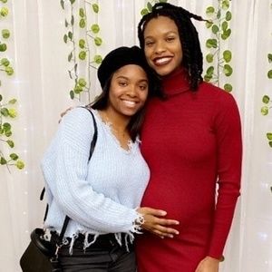 Meet your Posher, Dennis